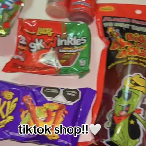 Product Review of Big Tex Chamoy Pickle Kit - The Ultimate Sweet and Spicy Viral Snack Experience from j**)