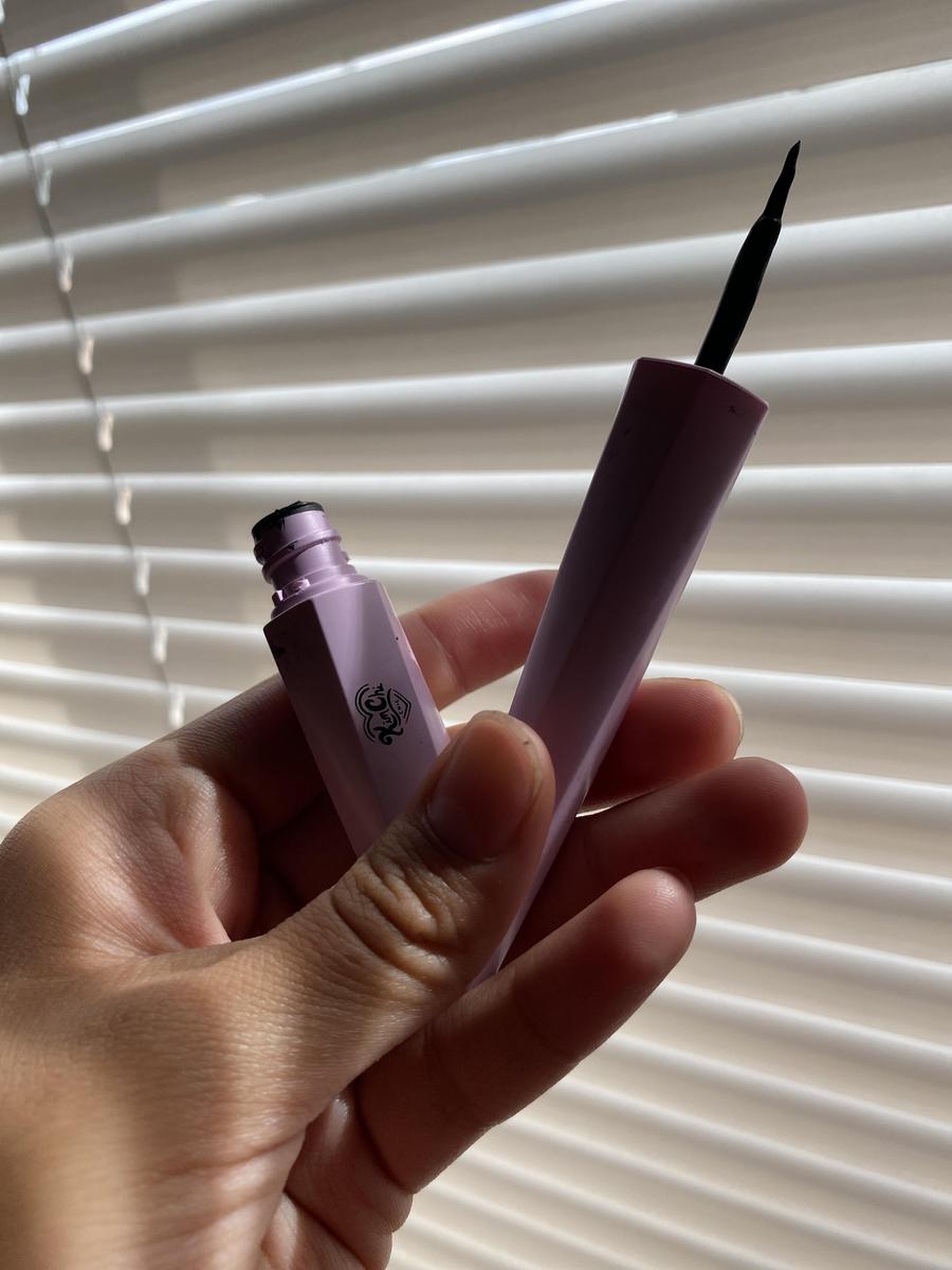 Item: Felt Tip Brush - Blackest Black