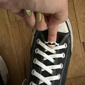 Product Review of Bread No-Tie Elastic Shoelaces – Slip-On Magic for Sneakers & Running Shoes from e**e