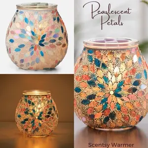Pearlescent Petals Warmer