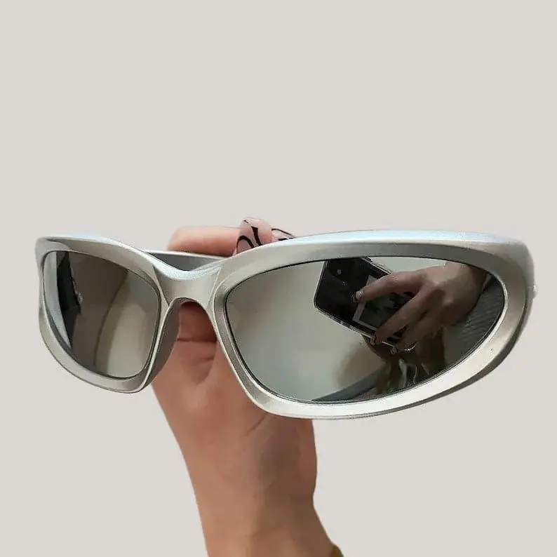Women's Retro 2000s Rectangular Rimless Wrap-Around Sunglasses - UV400 Polarized HD Lenses, Plastic-Metal Frame, Adjustable Fit, Unisex Black Stylish Accessories, Block Glare Outdoor Sunglasses for Driving, Trendy Shades