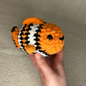 clownfish crochet plushie stuffed animal nemo