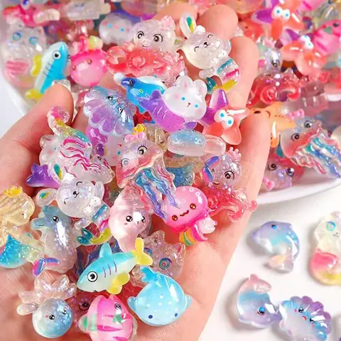 50pcs Cartoon Marine Animal Figurines, Resin Animal Sculptures, Luminous Marine Animal Resin Decorative Accessories, Suitable For Doll House Decoration, Fairy Garden Ornaments, Birthday Party Gifts, DIY Crafts, Interesting Small Accessories