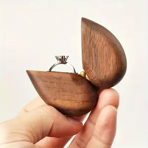 Wooden Heart Shaped Ring Box, 1 Count Creative Mini Wooden Ring Holder, Ring Storage Box, Gift for Men & Women, Wedding Party Supplies