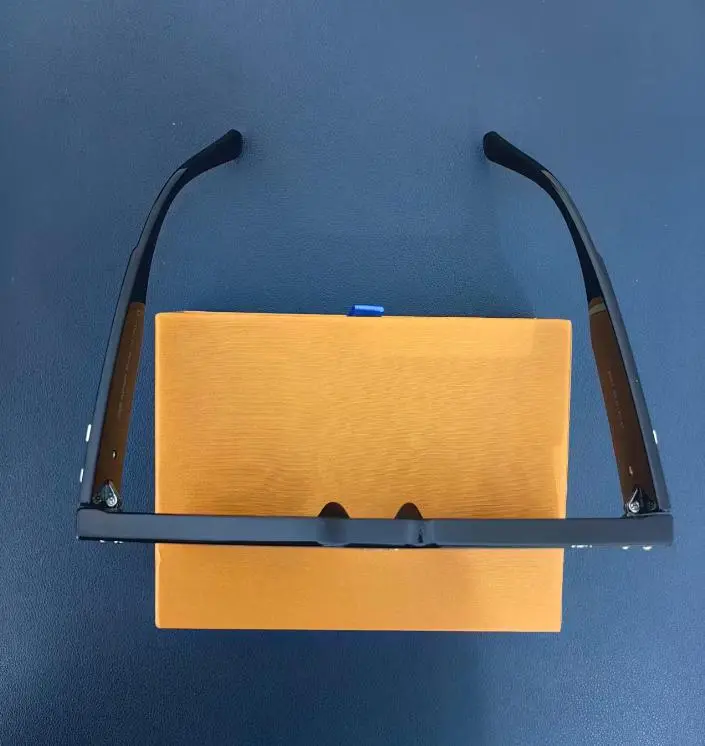 Luxurious black sunglasses with original box, unisex