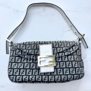 Pre-owned FENDI FINAL SALE Shoulder Bags Zucchino Baguette
