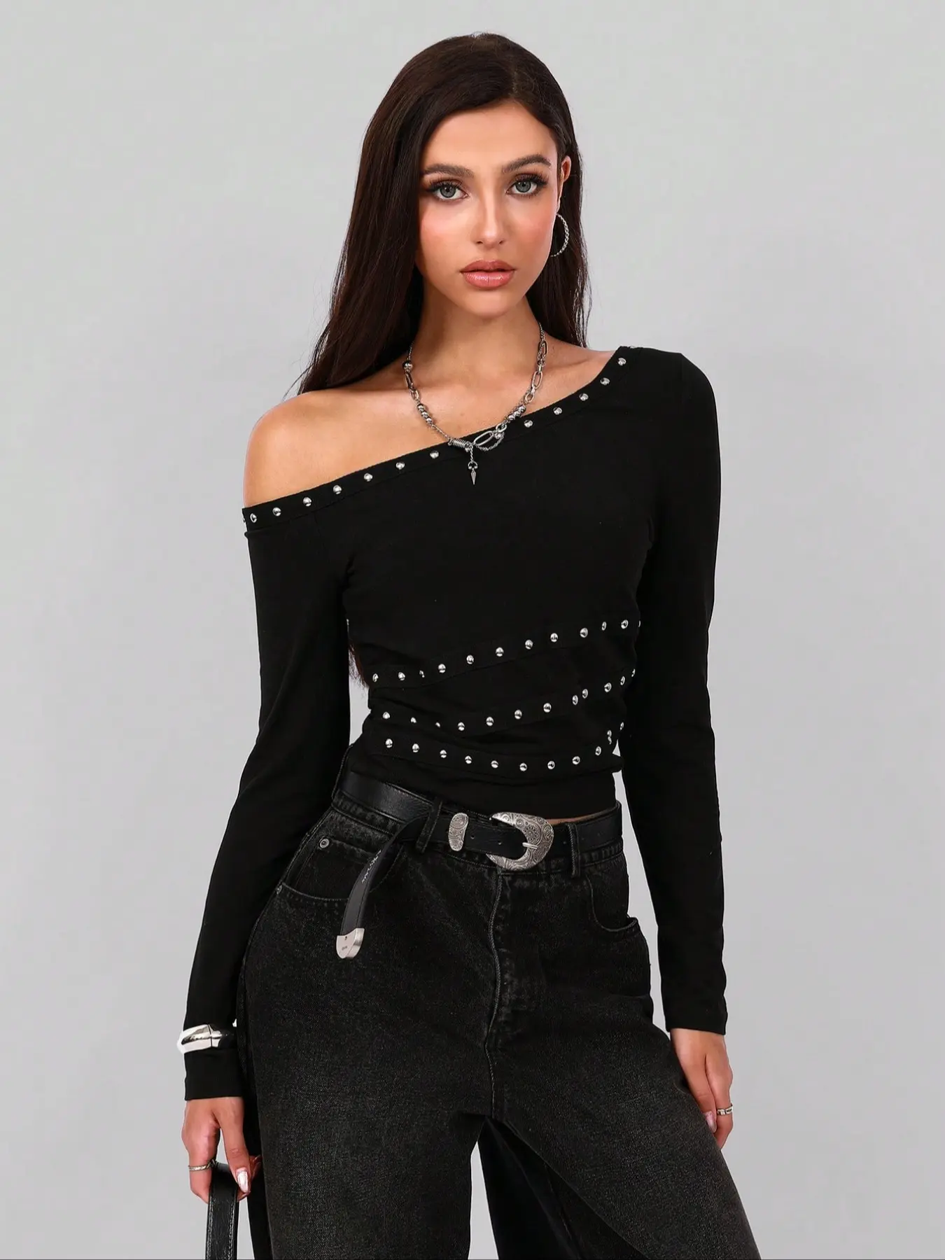Shoulderless Rivet Bodycon Top, Womenswear, Long Sleeve, Knitting, Knitwear, Casual Fashion Knit, Punk Street Casual Style, Show off Collarbones, Metal Rivets, Perfect for Music Festivals, Parties, Street Photography