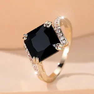 Minimalist Women’s Black Square Cut Stone Ring – Elegant Everyday Jewelry
