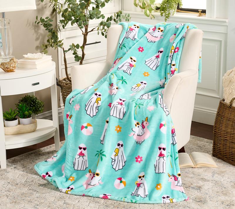 Hay & Harvest 60x80 Halloween Plush Printed Throw