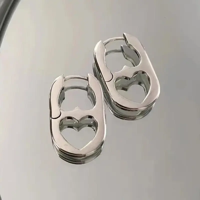 Elegant Heart Hollow Out Oval Hoop Shape Fashionable Earrings, Versatile Fashion Jewelry for Women, Perfect for Casual, Vacation, Party Wear