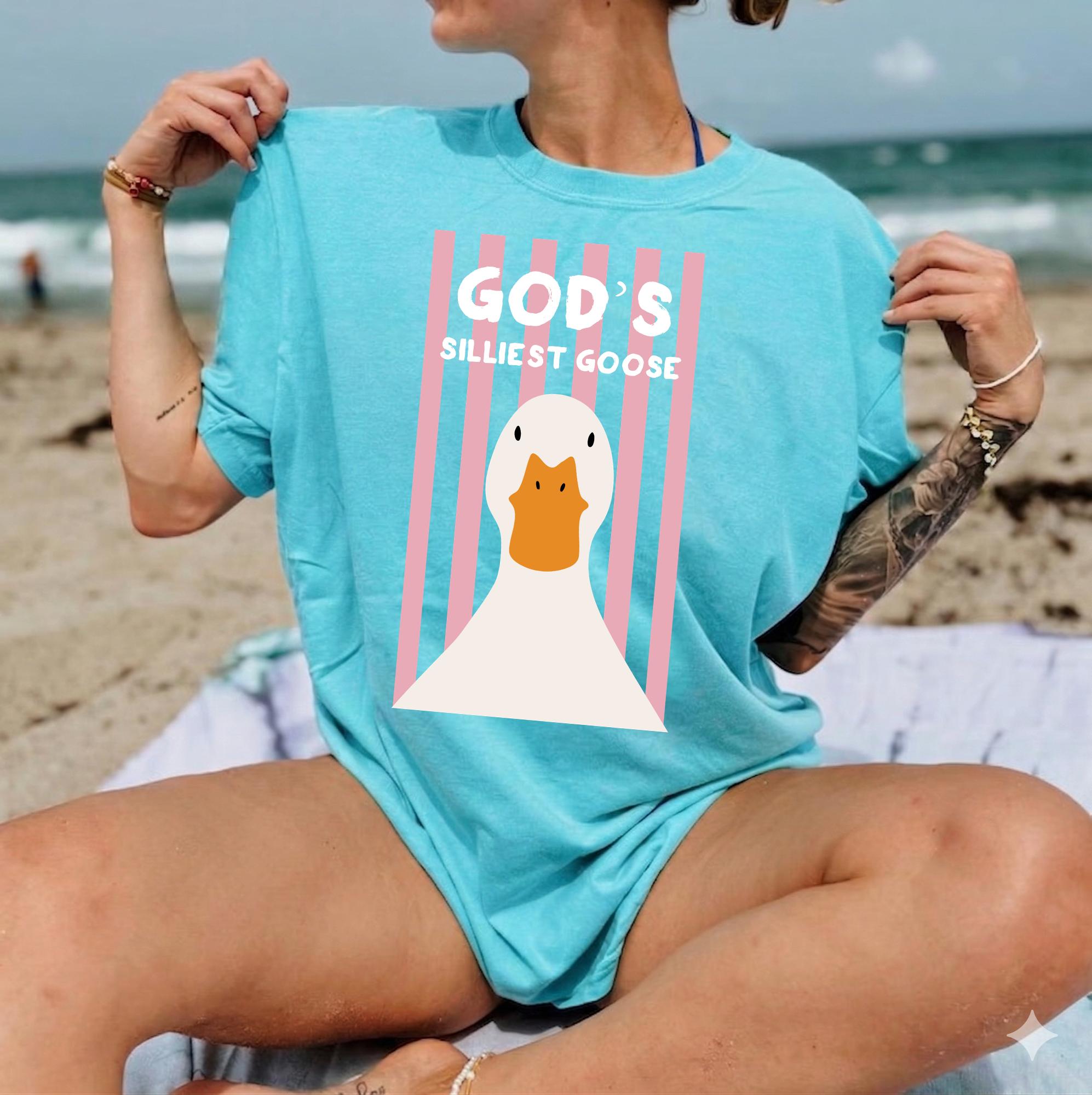 God's Silliest Goose" Funny Graphic Tee | Aesthetic Oversized Comfort Colors Shirt | Sarcastic Coquette Goose T-Shirt | Trendy Pinterest Style Streetwear | Cute Gift for Her Humorous Top