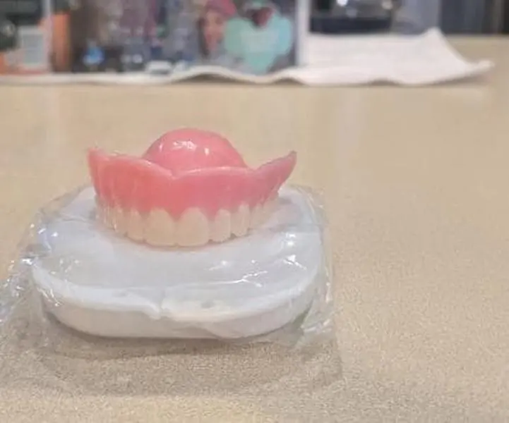 Realistic Medium Upper Denture -Cosmetic, Training, Educational & DIY Use