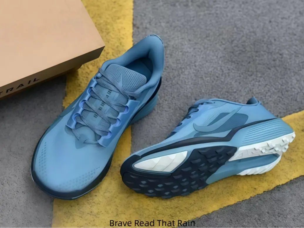 Dust-concealing muted blue mesh uppers of these athletic shoes hide fine sand picked up on shoreline walks, rugged outsoles hold up reliably on loose sandy uphill pedestrian pathway stretches with weak natural surface traction.