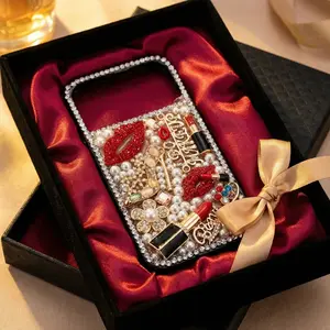 Luxury Makeup Bling Phone Case for iPhone 17 Pro Max Crystal Pearl Beauty Edition with Sparkling Rhinestones and Elegant Lipstick Details