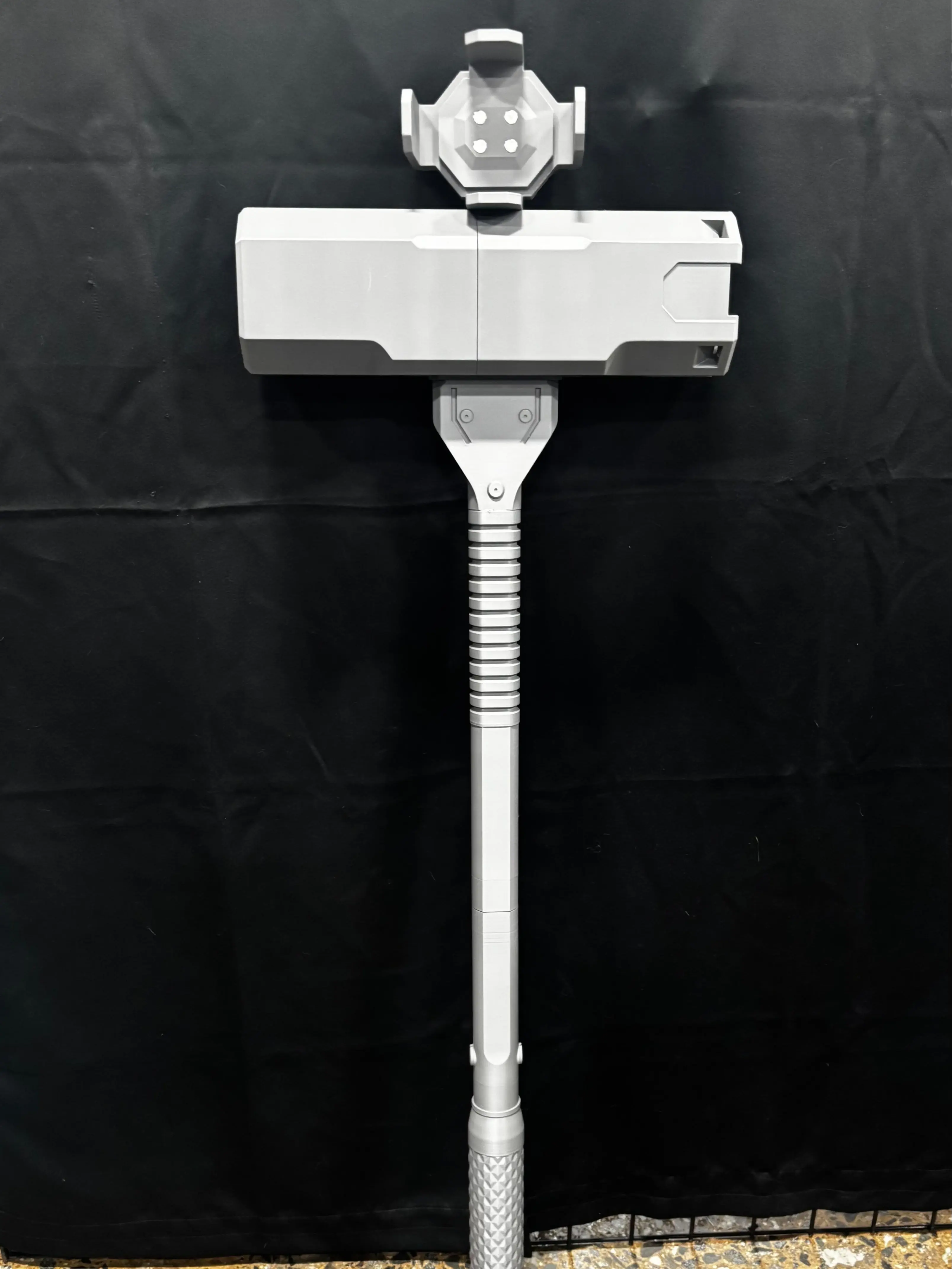 Helldivers 2 Breaching Hammer Prop Replica, Collectible for Entertainment Enthusiasts