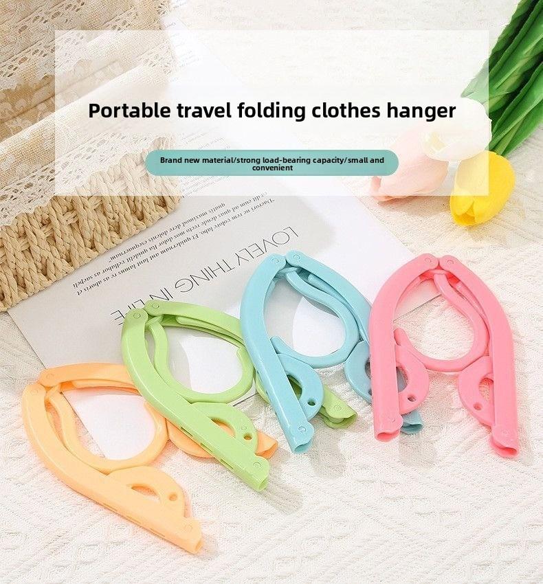 Multifunctional foldable clothes hanger