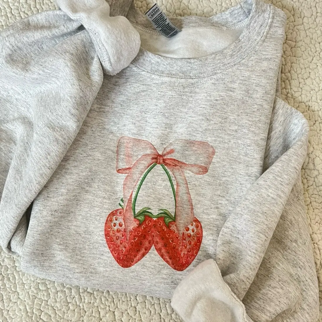 Bow and Strawberry Sweatshirt Womenswear Hoodie