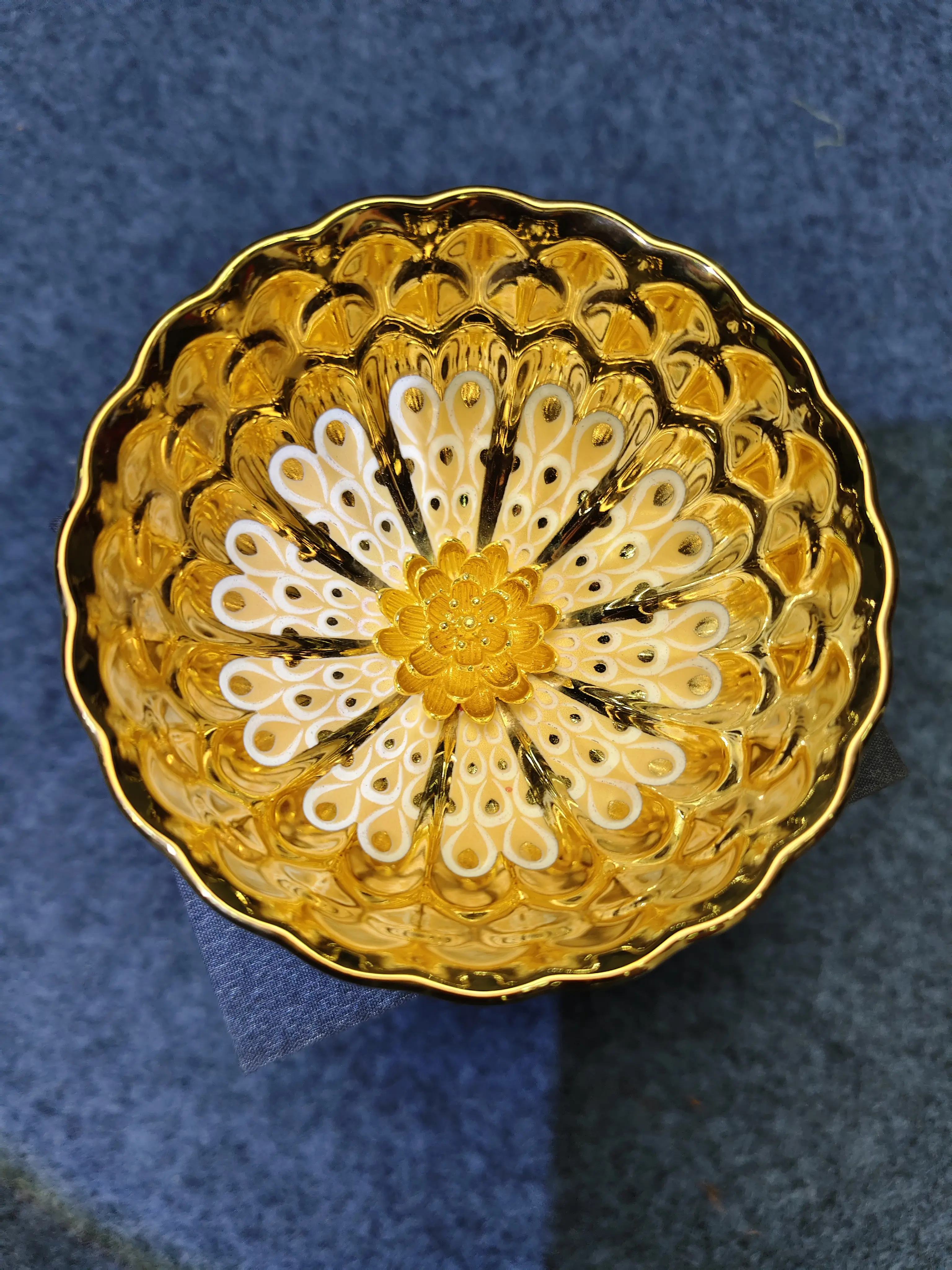 Phoenix Tail Gold Peony Iridescent Sky-Blue Tea Cup — Single High‑End Master‑Handcrafted Men’s Large‑Capacity Teacup for Personal Use