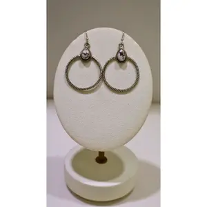 SINGLE STONE ROPE HOOP DANGLES