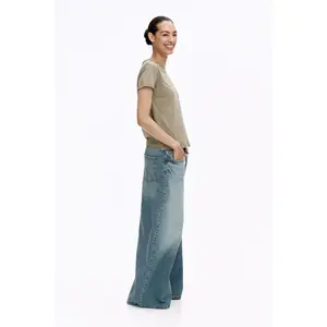H&M MAMA Nursing T-shirt