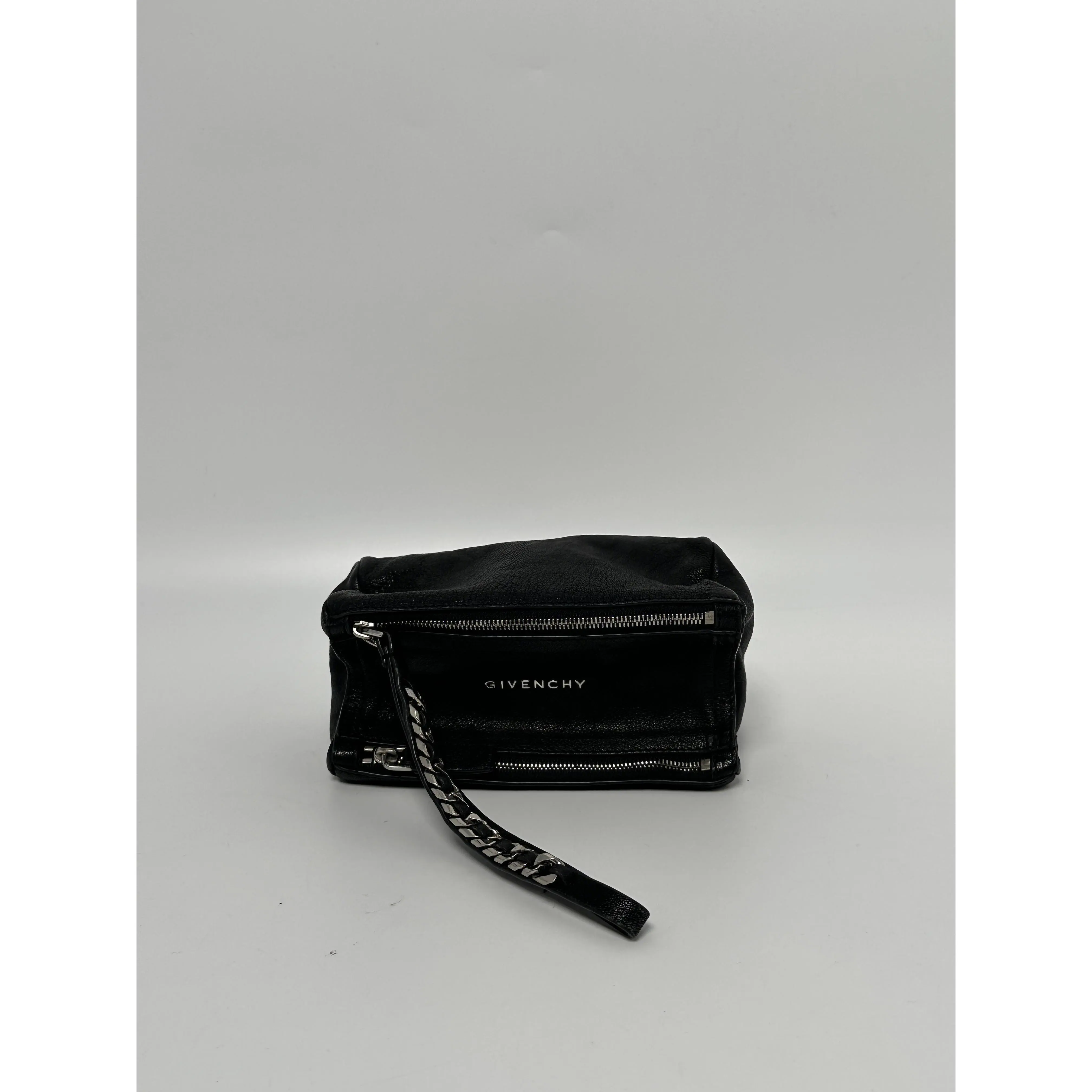 Pre-owned GIVENCHY leather Small Leather Goods Pandora Wristlet Pouch JD466GIV