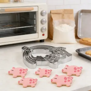 5 Piece Pig Shaped Cookie Molds Set, Stainless Steel Animal Biscuit Moulds, Bakery Fondant Tools, Perfect for Baking and Decorating