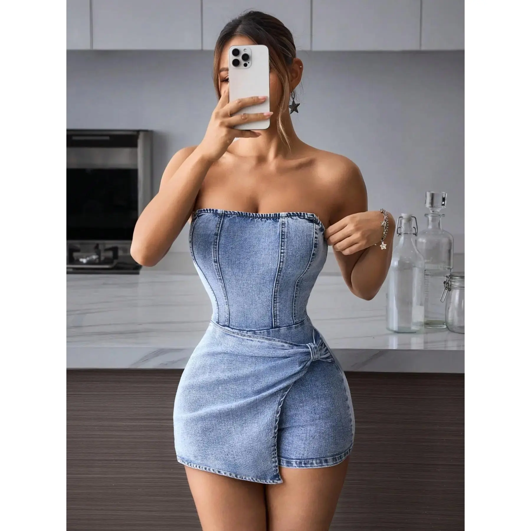 Petite Women's Sleeveless Fitted Short Dress, Solid Color Fashionable Design, Perfect for Casual Wear & Daily2331123