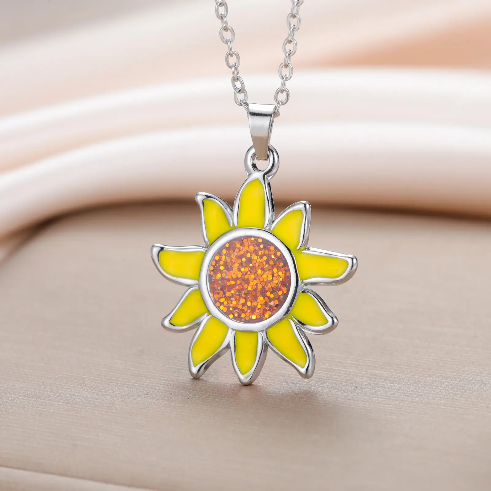Cazador Stainless Steel Yellow Color Sunflower Pendant Necklace for Women Girls 2026 Trend Jewelry Neck Chain Birthday Gift New