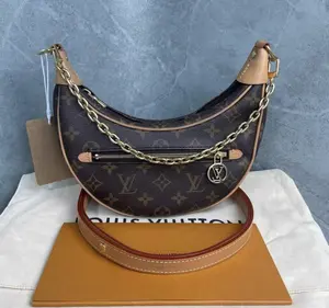 Pre-owned Louis Vuitton canvas Shoulder Bags Monogram Loop Shoulder Bag