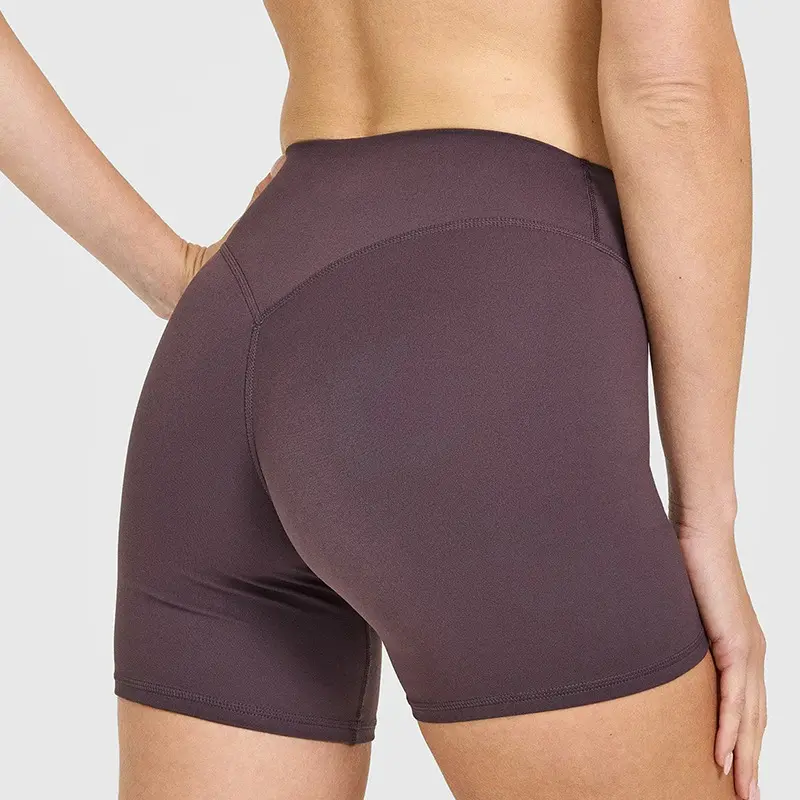 Dark brown short pants, single piece