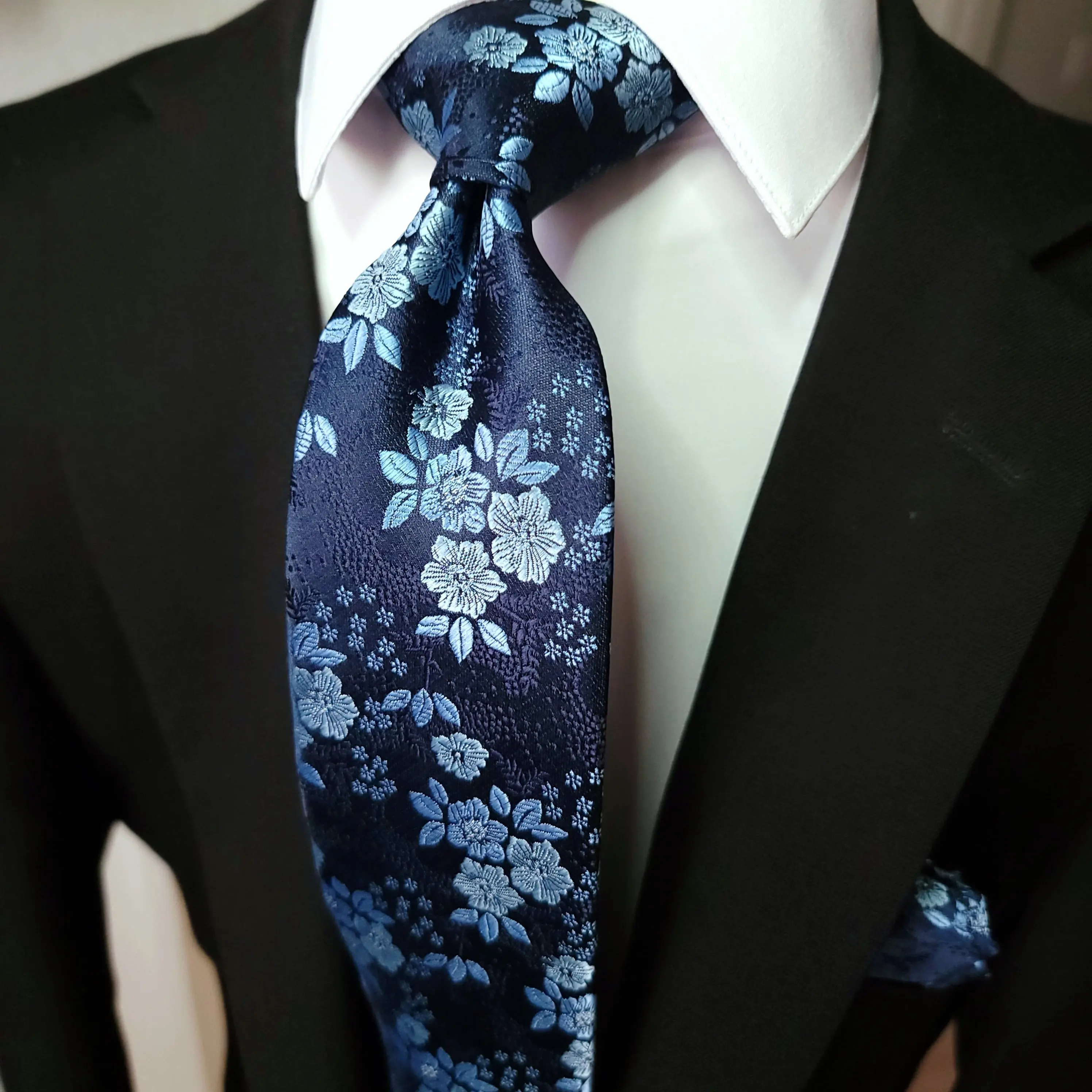 Navy Blue Floral Tie Pocket Square Set