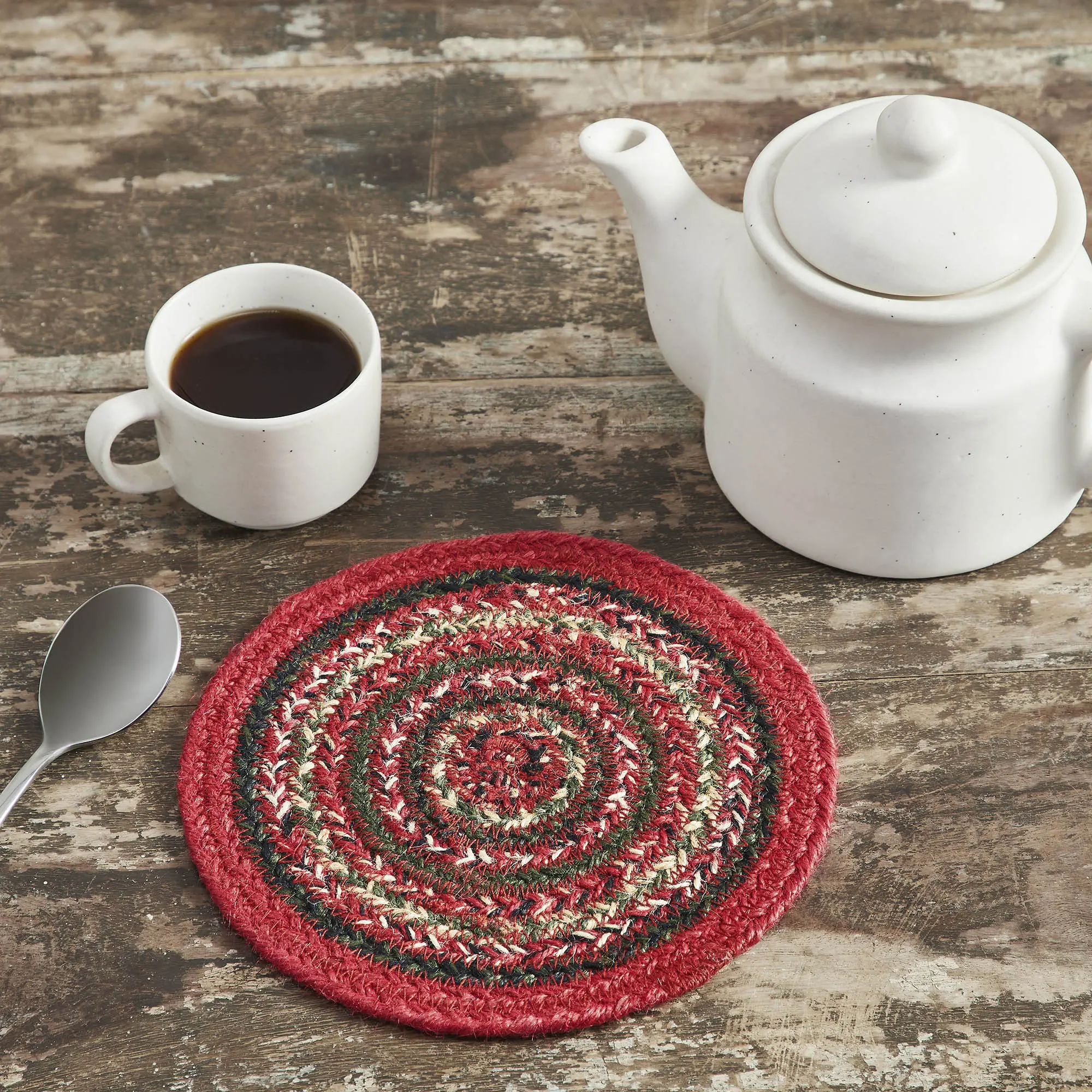 Classic Red Forest Alternating-Braids Trivet Set of 3, Traditional Kitchenware for Christmas Table Top Use