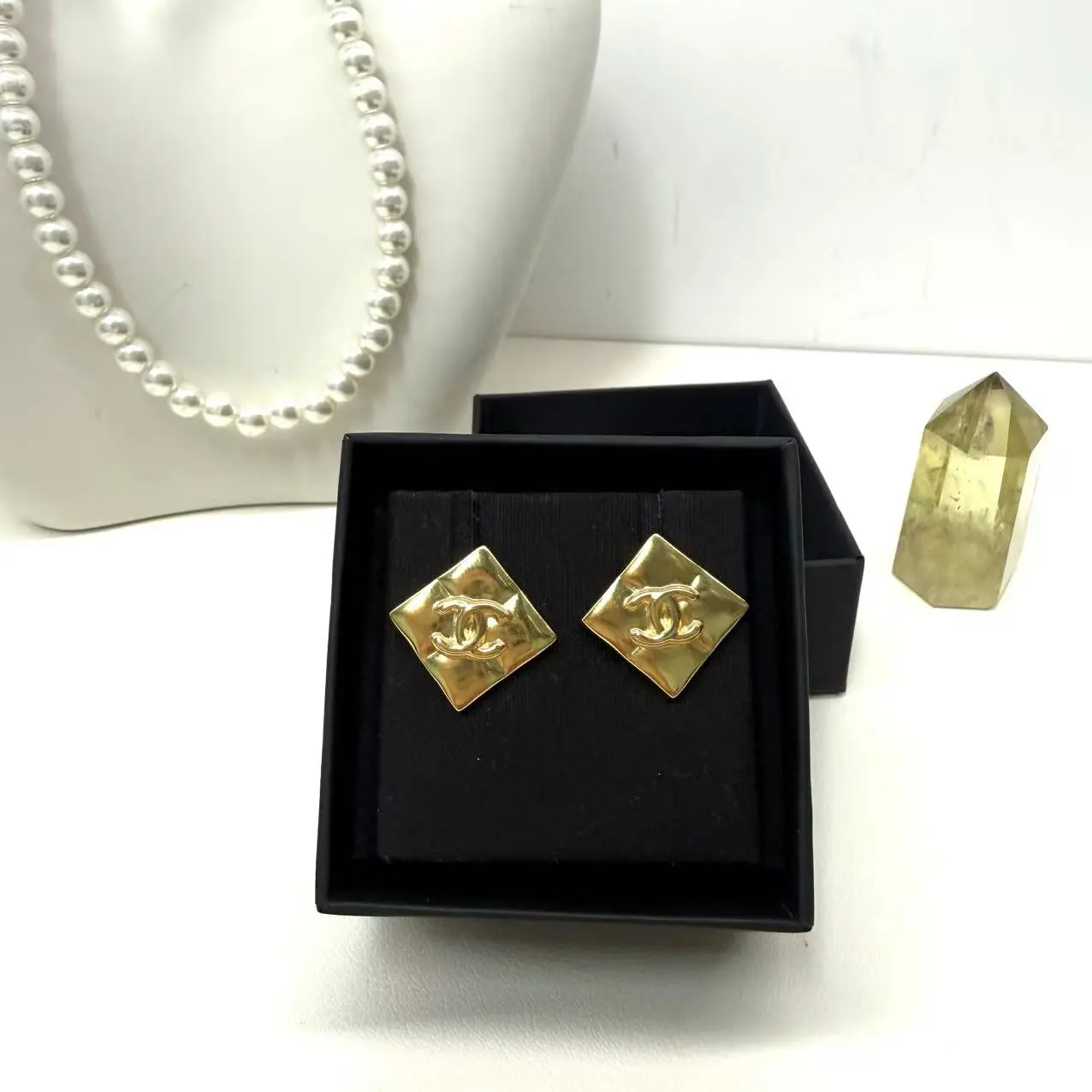 Pre-owned Chanel 23K Gold Plated Logo Stud Earrings 0514GIA