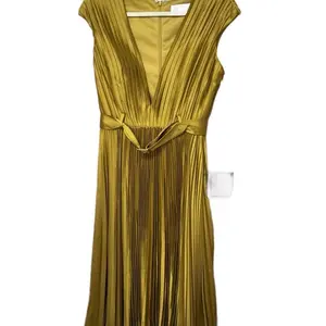 Ieena for Mac Duggal MSRP $338. Item number 26483