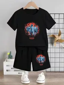Stranger Things Themed Print Children's Set, A New Summer Style Unisex Design Boys' And Girls' Short-Sleeved T-Shirt And Shorts Set Of 2 Pieces. Comfortable, Casual, Fashionable And Versatile For Daily Wear. The Perfect Gift Choice. Kids