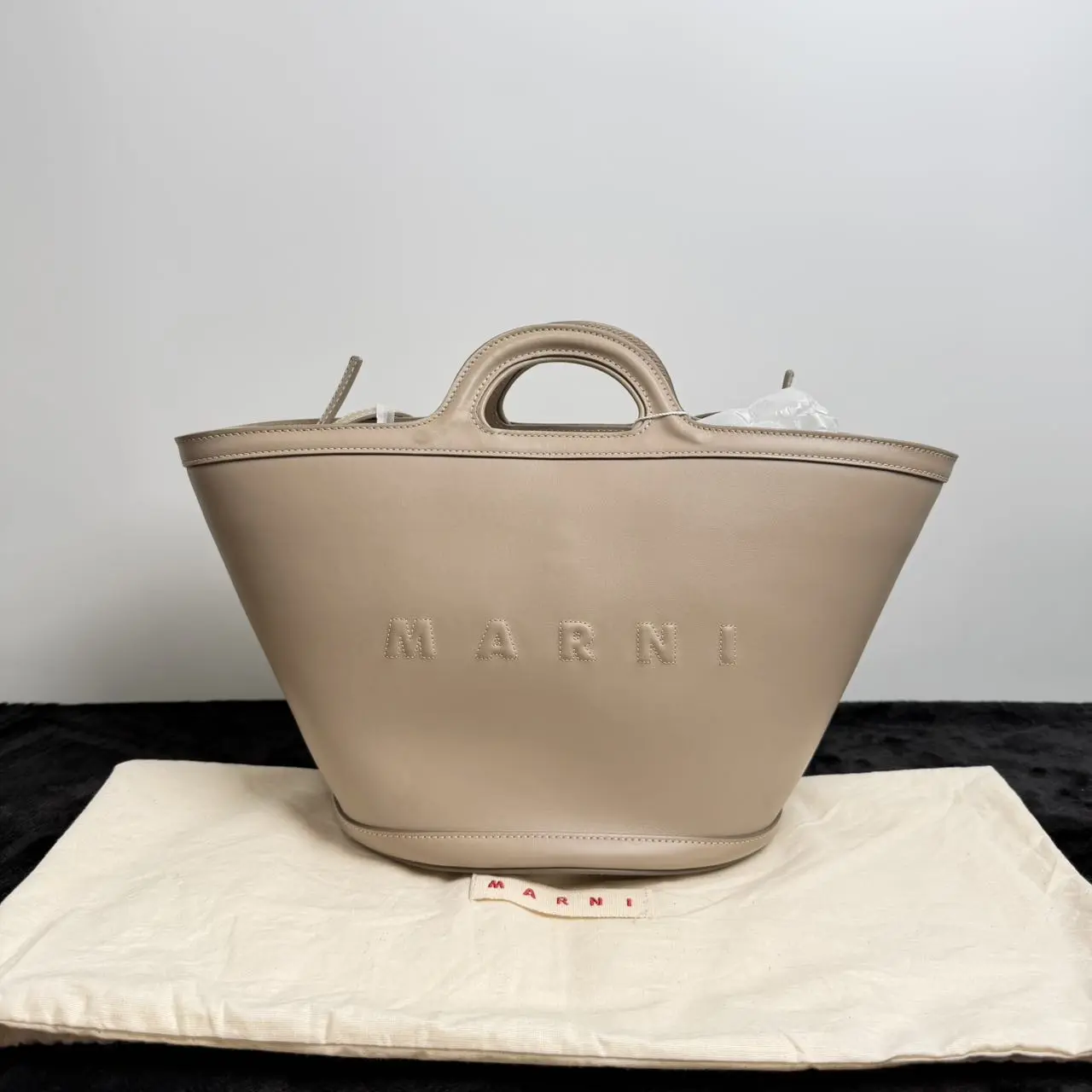 Pre-owned MARNI Leather Shoulder Bags 15.75'' R1699 Shoulder Bag C12026552217 0611 T2 Ella