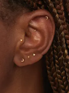 6Pcs Cartilage Earrings Stud Helix Piercing Jewelry 20G/16G Star Heart Moon Tragus Earrings Set Hypoallergenic Stainless Steel Small Conch Piercing Jewelry Ear Piercings