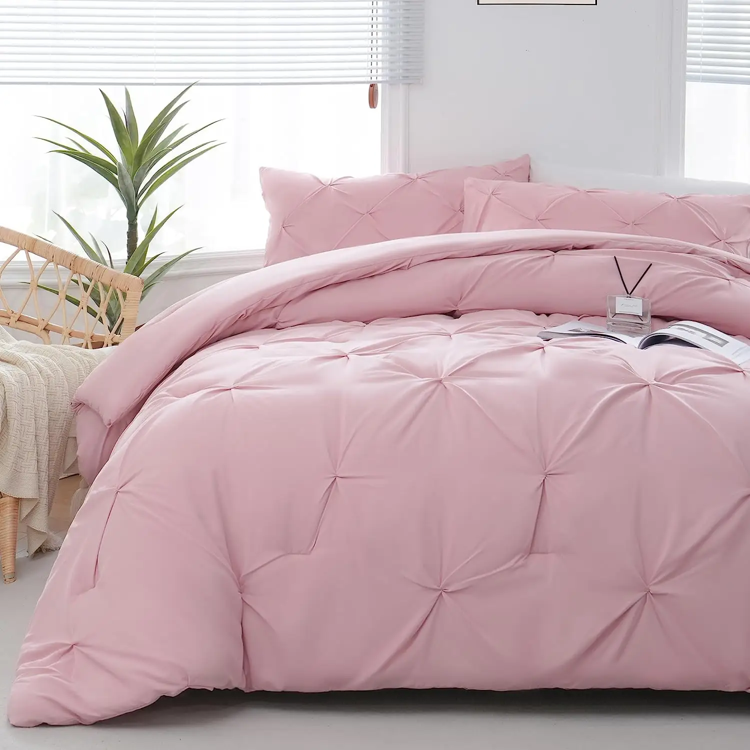 【Back to School】DOWNCOOL 3PCS Pintuck Light Weight Comforter Set (2 pcs for Twin size) - Pinch Pleat Bedding Comforter Sets, Soft Fluffy Comforters Se