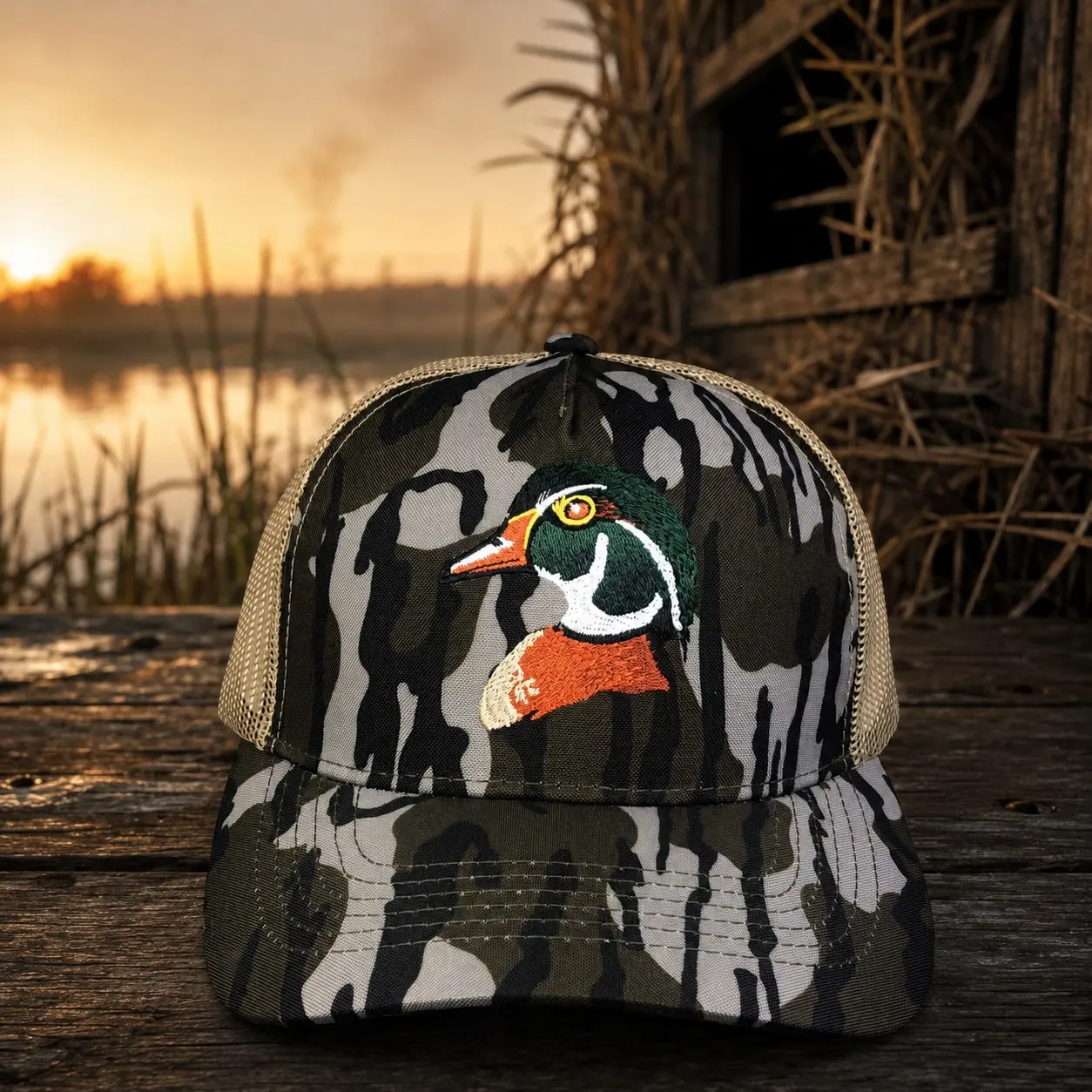 Wood Duck Embroidered Camo Trucker Hat, Curved Bill Breathable Mesh Back Adjustable Snapback Cap, Waterfowl Hunting Outdoor Hat for Adults