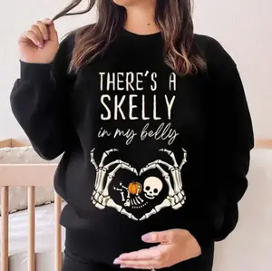 There’s A Skelly In My Belly Maternity Sweatshirt, Funny Halloween Pregnant Pregnancy Pullover With Baby Skeleton, Pumpkin & Bone Hands, Spooky Cute Fall Outfit