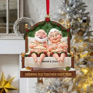 Personalized Funny Couple 2D Flat Ornament, Custom Old Couple Acrylic Christmas Decoration, Cute Holiday Keepsake for Partner, Romantic Anniversary Ornament Gift