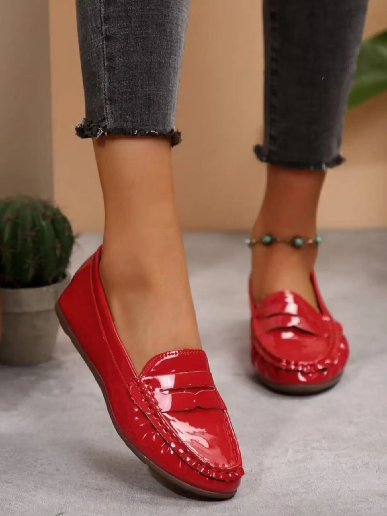 Women's Simple Fashion PU Leather Slip-On Loafers, Lightweight Comfortable Flat Shoes, Round Toe Solid Color Casual Footwear for All Seasons, Fashionable Flats