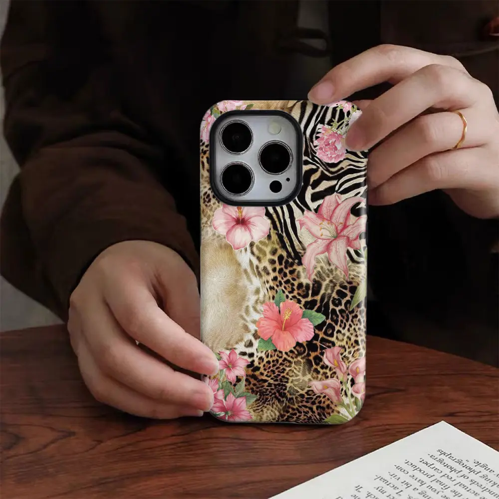 A unique leopard print hibiscus design double-layer protective case, sturdy and durable, suitable for iPhone 17/16/15/14/13/12/11 Pro Max/Plus/Pro, and Samsung Galaxy S25/S24/S23 Ultra series. Ideal for couples.,back to school,back to school haul