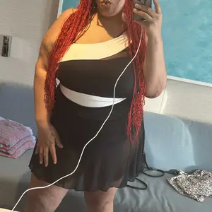 BOOMBA Ultra Boost Inserts | Patented Sticky Fashion Bra Inserts | Increase 2 Cups | Outfit enhancer | Perfect For Dresses, Bikinis, Tops | 40+ Uses Per Pair