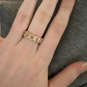 Gold Color Infinity Band Geometric Rectangle Artificial Zircon Ring for Men and Women, Stackable Engagement Ring Fashion Accessory for Birthdays and Anniversaries