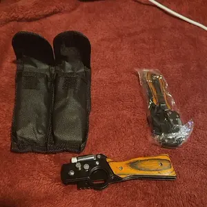 Portable folding knife, suitable for camping, barbecue, fishing, hiking, pocket clip, safety lock, Valentine's Day, Christmas, Halloween gift for male friends.