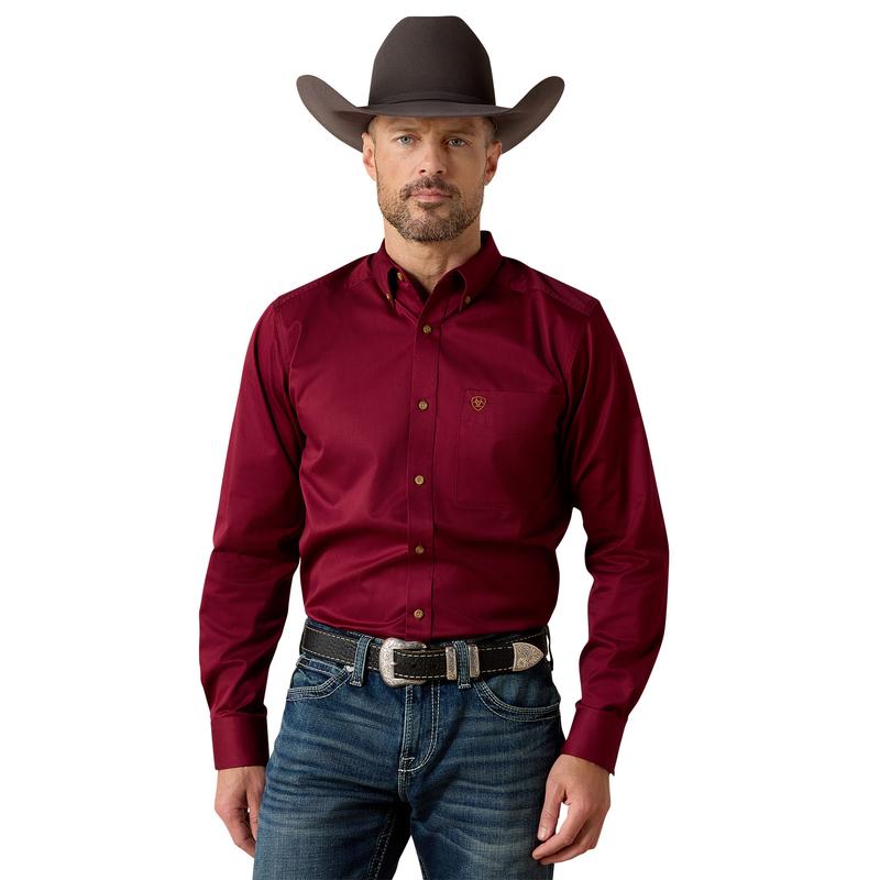 Ariat® Men's Casual Series Burgundy Fitted Button-Up Shirt 10034226