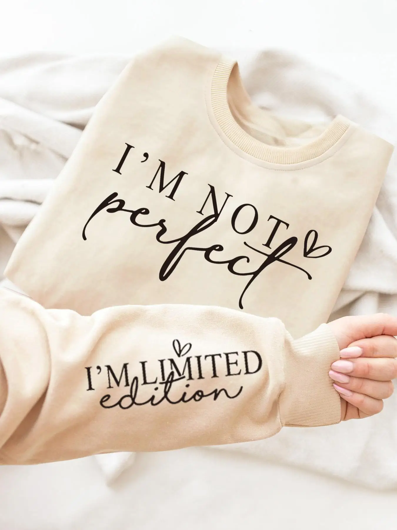 Women's Letter & Heart Print Drop Shoulder Sweatshirt, Fashion Casual Crew Neck Long Sleeve Pullover for Daily Wear, Fall Clothes, Ladies Spring & Fal