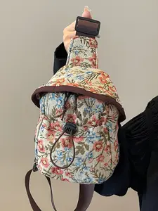 Fashionable  exquisite retro floral quilted fanny pack chest bag, literary style crossbody bag, casual and versatile bag, niche design two-color optional outdoor portable bag, suitable for daily commuting, shopping picnics, etc.