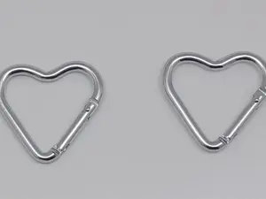 2pc Silver Heart Shaped Carabiner with Snap Clip Hook KeyChain 1 5/8 x 1 3/4 x 1/8" heart keychain woman key